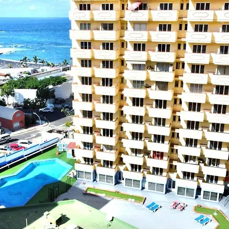 Apartment Apartment Overlooking The Atlantic Ocean From The Balcony In Puerto De La Cruz