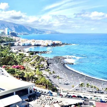 Apartment Overlooking The Atlantic Ocean From The Balcony In Puerto De La Cruz Apartment Puerto de la Cruz (Tenerife)