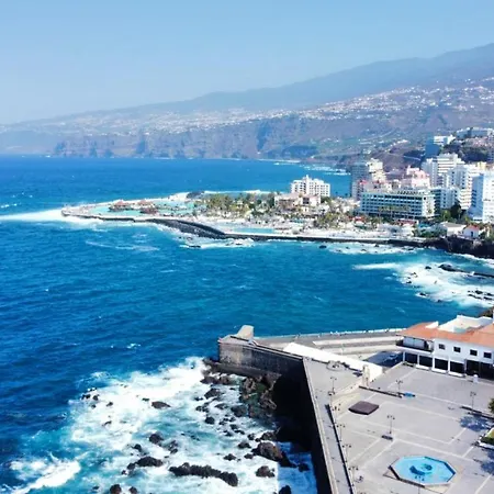 Apartment Overlooking The Atlantic Ocean From The Balcony In Puerto De La Cruz