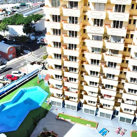 Apartment Apartment Overlooking The Atlantic Ocean From The Balcony In Puerto De La Cruz *