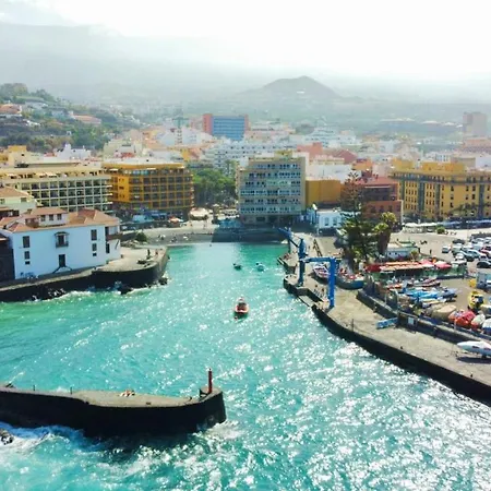 Apartment Overlooking The Atlantic Ocean From The Balcony In Puerto De La Cruz Apartamento *